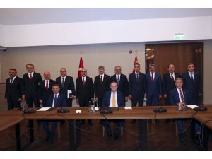 Cumhurbaşkanı Erdoğan, Bitlis'te bölge valileriyle toplantı yaptı