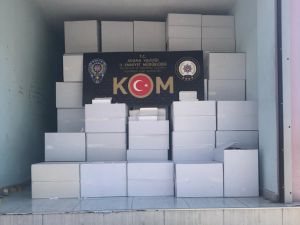 Adana'da kaçak 1 milyon 440 bin makaron ele geçirildi