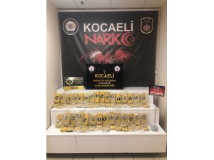 Kocaeli'de yolcu otobüsünde 30 kilo 800 gram eroin ele geçirildi
