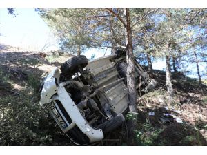 Kastamonu'da düğünden dönen aile kaza yaptı: 2 ölü, 4 yaralı