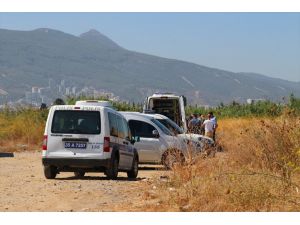 İzmir'de boş arazide erkek cesedi bulundu