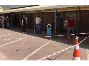 Adana'da hastane bahçesinde silahlı saldırı: 2 yaralı