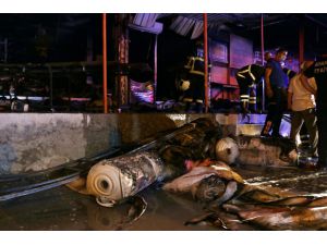Tekstil ürünleri satan iş yerinde çıkan yangın hasara yol açtı