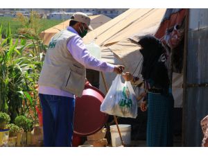 İHH'dan Afrin'de bin 100 aileye hijyen yardımı