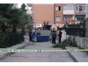 İzmir'de eşini ve 1 kişiyi öldüren zanlı intihar etti