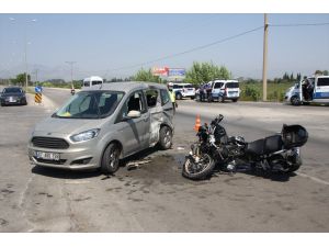 Antalya'da şüpheli aracın çarptığı Yunus ekibindeki 2 polis yaralandı