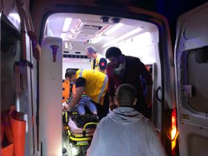 Karabük'te şarampole devrilen otomobildeki kişi yaralandı