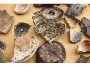 Ahlat'taki İç Kale kazılarında 5 bin 200 yıllık seramik parçaları bulundu