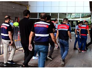 Mersin'deki rüşvet operasyonunda 3 kişi tutuklandı