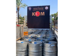 Antalya'da kaçakçılık ve sahte içki operasyonunda 2 zanlı yakalandı