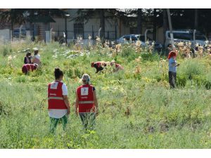 Türk Kızılay, kadın yükümlü ve gönüllülerin ürettiklerini ihtiyaç sahiplerine ulaştırıyor