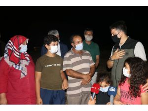 Tarım ve Orman Bakanı Pakdemirli'ye yangın bölgesindeki aileden iadeyi ziyaret