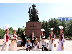 Kırgızistan'da "Komuz Günü" kutlanıyor