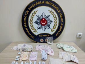 Adana'da polis, ayakkabı ve yatağa gizlenmiş uyuşturucu buldu