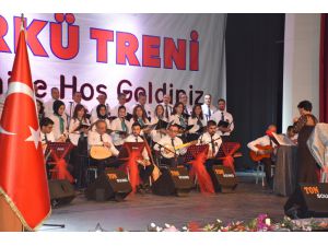 Malatya'da demir yolu çalışanlarından konser