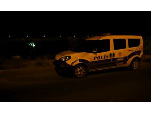 Adana'da polis mısır tarlasında şüpheli aradı