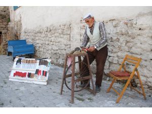 65 yıllık ekmek teknesi "bıçak bileme çarkı"yla 7 çocuk büyüttü