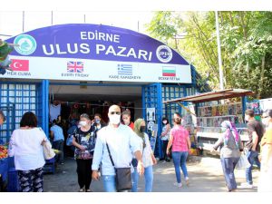 Bulgar turistler alışveriş için Edirne'yi tercih ediyor