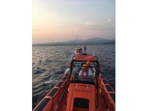 Fethiye açıklarında sürüklenen teknedeki 5 kişi kurtarıldı