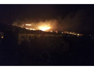 GÜNCELLEME - Gökçeada'da meralık alandaki yangın söndürüldü
