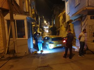 İzmir'de silahlı kavga: 1 ölü, 3 yaralı