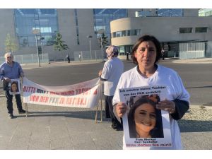 Almanya'da terör örgütü PKK tarafından kızı kaçırılan annenin eylemi sürüyor