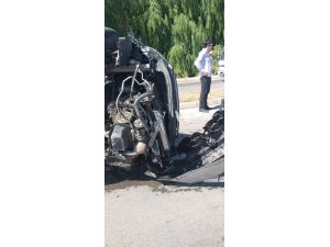Erzincan'da kaza yapan kadın sürücüye vali yardımcısı yardım etti