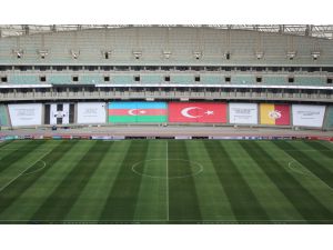 Neftçi-Galatasaray karşılaşmasının oynanacağı statta "kardeşlik" pankartları