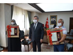 Karaman'da iki şehit ailesine devlet övünç madalyası ve beratı verildi