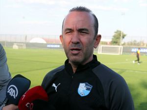 Erzurumspor Teknik Direktörü Mehmet Özdilek: "Saha avantajını kullanarak mücadelenin içinde olacağız"