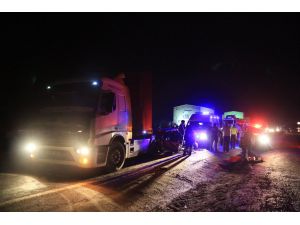 Muğla'da otomobil ile tır çarpıştı: 1 ölü, 3 yaralı