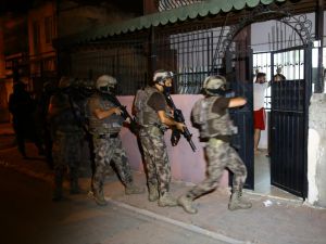 Adana'da organize suç örgütü operasyonu: 23 gözaltı