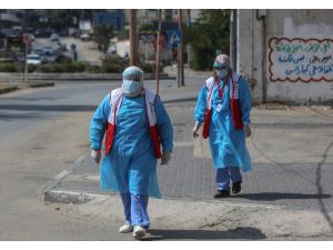 Gazze'de Kovid-19 sürecinde ihtiyaç sahibi hastalara mobil klinikler aracılığıyla hizmet veriliyor