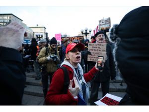 New York'ta Trump'a "ulusal acil durum" protestosu