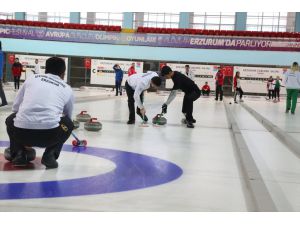 Ünilig curling müsabakaları, Erzurum'da başladı