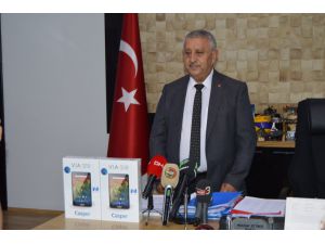 Afyonkarahisar Belediyesi "Askıda Tablet ve TV" kampanyası başlattı