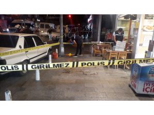 Kağıthane'de silahlı saldırıya uğrayan 3 kişi yaralandı