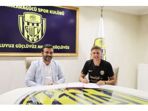 MKE Ankaragücü, Kosovalı orta saha oyuncusu Idriz Voca'yı kadrosuna kattı