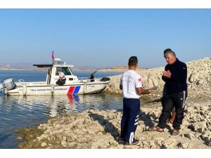 Elazığ'da ruhsatsız balık avlayan kişiye 12 bin 500 lira ceza