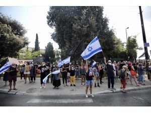 İsrail’de Netanyahu karşıtı gösterilerin sınırlandırılması kararı protesto edildi