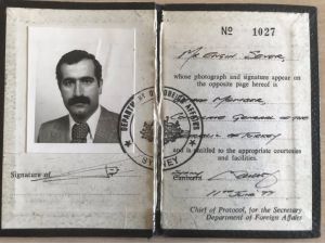Avustralya’da 40 yıl önce şehit edilen Engin Sever’in diplomatik kimlik kartı yeğenine teslim edildi