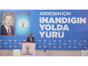 AK Parti'li Yazıcı, partisinin Ardeşen İlçe Başkanlığı Kongresinde konuştu: