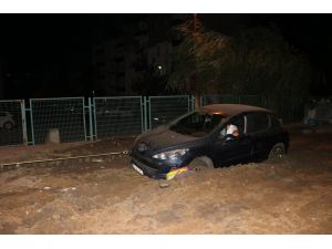 Edirne'de çamura saplanan otomobil kurtarıldı