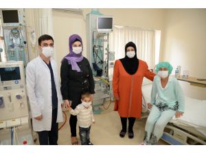 Azeri kadın, Bursa'da yapılan organ nakliyle sağlığına kavuştu