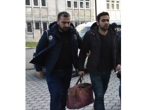 FETÖ'ye yönelik "ankesörlü telefon" operasyonu