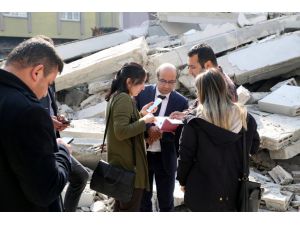 GÜNCELLEME - Mersin'de 5 katlı bina çöktü