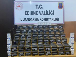 Edirne'de bir otomobilde üretimi ve satışı yasak doping hapları ele geçirildi