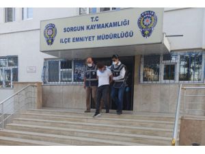 Yozgat'ta kuyumcuya sahte altın satmaya çalışan 2 şüpheli yakalandı