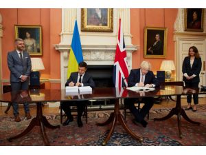 İngiltere ve Ukrayna, Rusya'ya karşı birlikte çalışacak