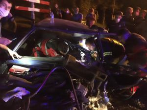 Bartın'da otomobille traktör çarpıştı: 3 yaralı